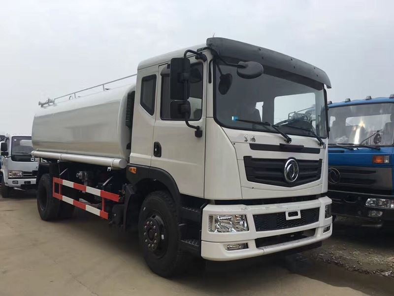 12����12�����|�LT5�G����ˮ܇�DƬ