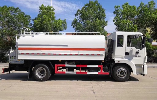 15方灑水車報價_東風錦程12噸|15噸綠化灑水車廠家價格3