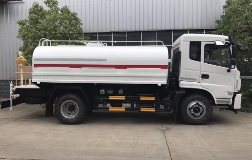 東風(fēng)錦程12噸綠化灑水車廠家價(jià)格3