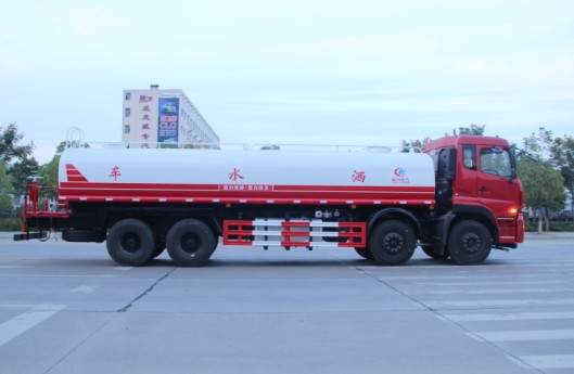 東風天龍前四后八灑水車高清圖片 東風天龍前四后八灑水車高清圖片