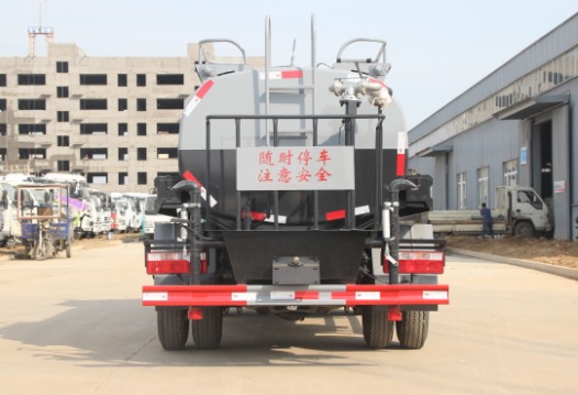 東風小多利卡灑水車(程力標準化罐體)高清圖片 東風小多利卡灑水車(程力標準化罐體)高清圖片