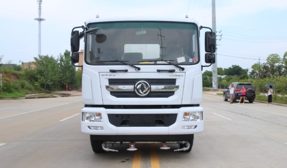 �|�L(f��ng)������D9��ˮ܇���F�ڣ��E�A�ޣ�����DƬ