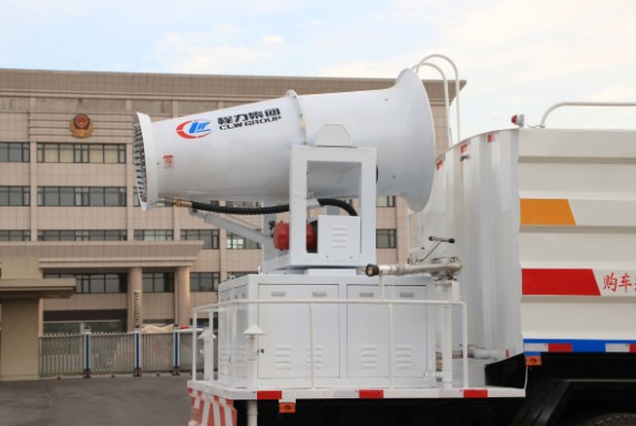 東風(fēng)多利卡D9方罐抑塵車高清圖片 東風(fēng)多利卡D9方罐抑塵車高清圖片