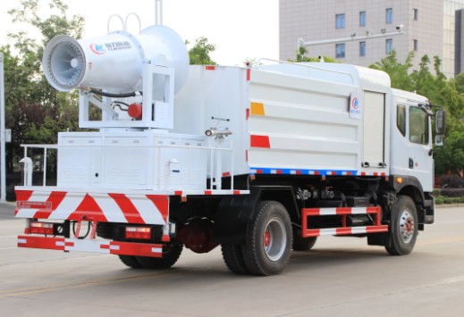 東風(fēng)多利卡D9方罐抑塵車高清圖片 東風(fēng)多利卡D9方罐抑塵車高清圖片