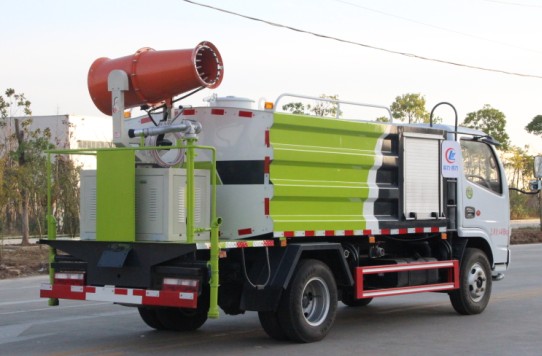 東風(fēng)多利卡D6藍(lán)牌抑塵車高清圖片 東風(fēng)多利卡D6藍(lán)牌抑塵車高清圖片