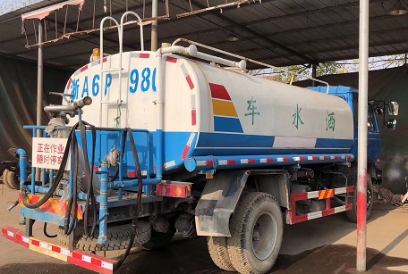 ���֖|�L(f��ng)145��(gu��)�厧���m(x��)12����ˮ܇(ch��)�DƬ