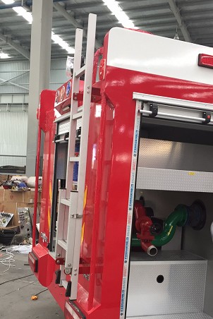 消防車(chē)折疊后爬梯圖片 消防車(chē)折疊后爬梯圖片