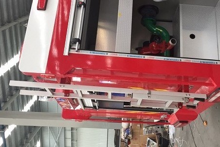 消防車(chē)折疊后爬梯4