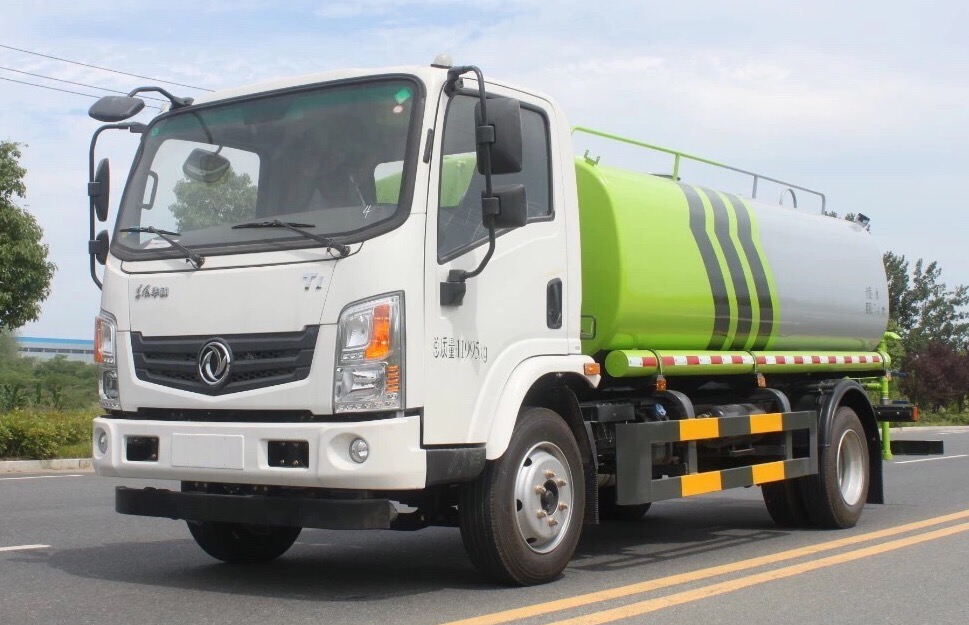 國六10方東風(fēng)華神T1灑水車圖片 國六10方東風(fēng)華神T1灑水車圖片