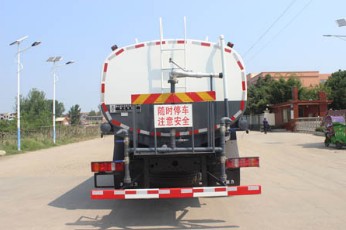 �����ǵ¿�����ǰ�ĺ��25����ˮ܇�DƬ