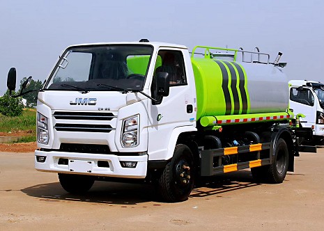 5噸灑水車尺寸_國六江鈴新順達5方綠化灑水車廠家價格3