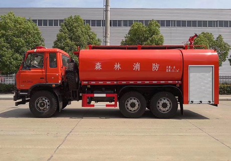 東風六驅森林消防灑水車圖片 東風六驅森林消防灑水車圖片