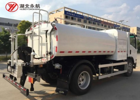 5方慶鈴純電動灑水車圖片 5方慶鈴純電動灑水車圖片