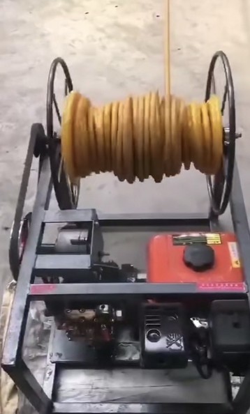 ��ˮ܇�ϰ��b�Ĵ�ˎ�C�DƬ