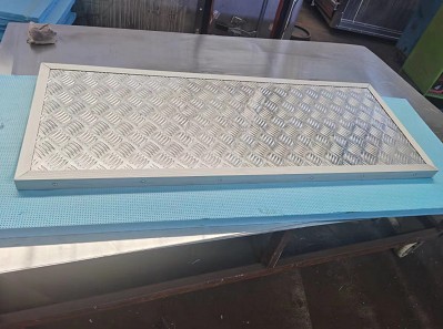 ����܇(ch��)���D(zhu��n)�ۯB�_̤��