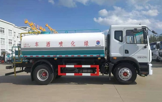 湖北潤力16方東風多利卡D9灑水車 湖北潤力16方東風多利卡D9灑水車