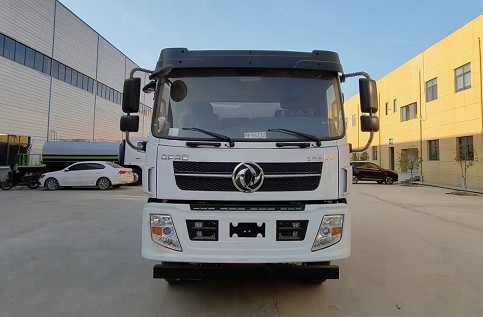 國六12噸東風(fēng)大福瑞卡F9灑水車 國六12噸東風(fēng)大福瑞卡F9灑水車