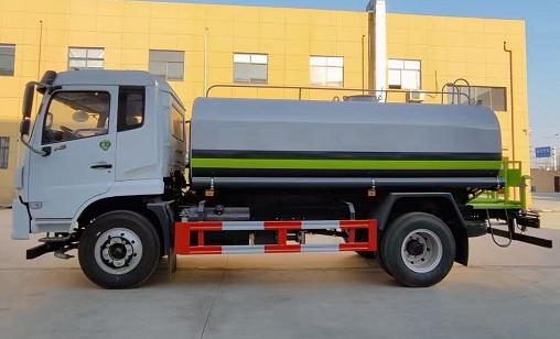 國六12噸東風(fēng)大福瑞卡F9灑水車 國六12噸東風(fēng)大福瑞卡F9灑水車