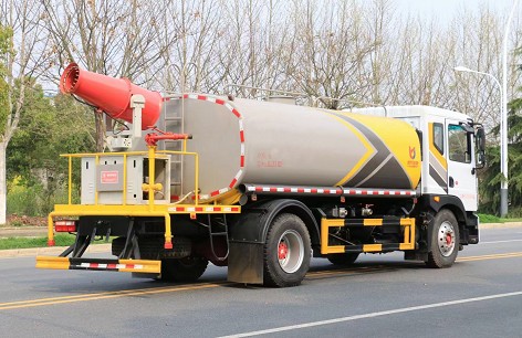 國六東風(fēng)多利卡D9灑水車圖片 國六東風(fēng)多利卡D9灑水車圖片