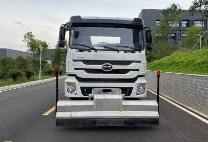 電動灑水車屬于什么設(shè)備類型_比亞迪純電動新能源10方清洗車2