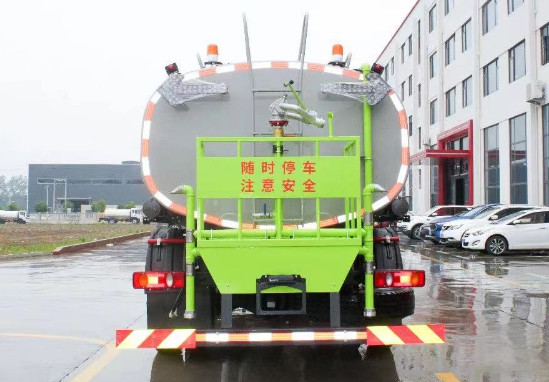 楚帝智聯(lián)灑水車 楚帝智聯(lián)灑水車