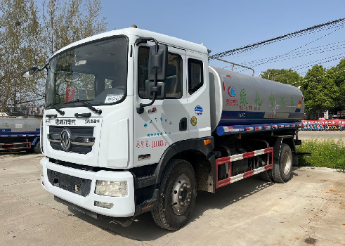 二手14方灑水車_二手14方東風(fēng)多利卡d9灑水車2