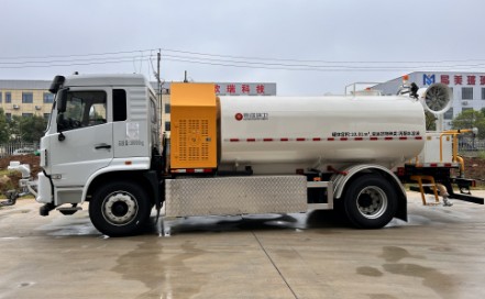 長(zhǎng)征單橋純電動(dòng)灑水車 長(zhǎng)征單橋純電動(dòng)灑水車