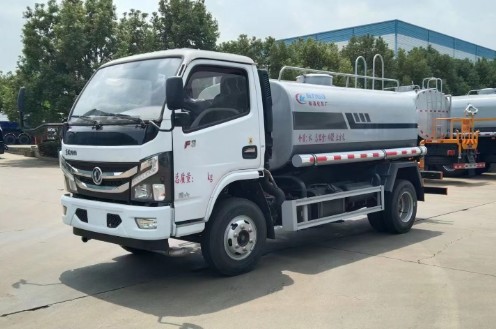 東風(fēng)5方灑水車 東風(fēng)5方灑水車