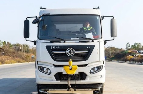 20方東風(fēng)天錦小三軸灑水車(chē)_東風(fēng)天錦前四后四20方灑水車(chē) 20方東風(fēng)天錦小三軸灑水車(chē)_東風(fēng)天錦前四后四20方灑水車(chē)