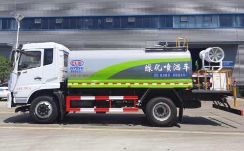 �����|�L(f��ng)����12.5����ˮ܇_������CL5168GPS6AQC�;G������܇