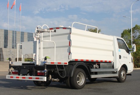 東風途逸純電動5方灑水車_東風途逸純電動4方路面養護車5