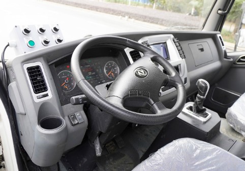 東風(fēng)華神純電動灑水車_縱昂牌CLT5122GPSFDBEV型純電動綠化噴灑車 東風(fēng)華神純電動灑水車_縱昂牌CLT5122GPSFDBEV型純電動綠化噴灑車